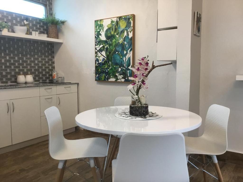 2 Bdr Beach Apartment, Generator Parking Included San Juan Esterno foto